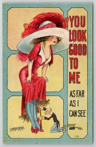 Carmichael Superior Woman Tiny Man You Look Good To Me As I Can See Postcard L36