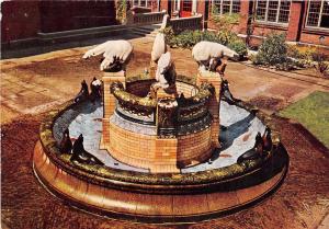 BG5429 the peace palace fountain   netherlands