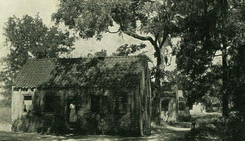 Postcard RPPC View of Slave  Quarters in Charleston, SC.         Q6