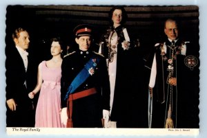 Royal Family at Royal London Wax Museum VICTORIA B.C. CANADA 4x6 Postcard