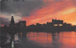 The Travelers Tower On The HartfordSkyline New England CT 