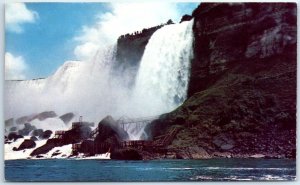 Postcard - A Close-Up Of The Beautiful Bridal Veil At Niagara Falls, New York