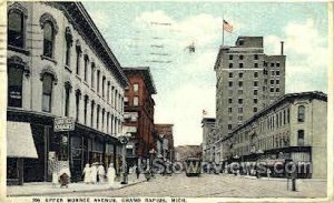 Upper Monroe Avenue in Grand Rapids, Michigan