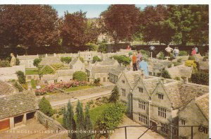 Gloucestershire Postcard - The Model Village - Bourton-On-The-Water - Ref 5317A