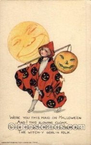 Halloween Schmucker Unused internal crease towards bottom of card, very sleig...