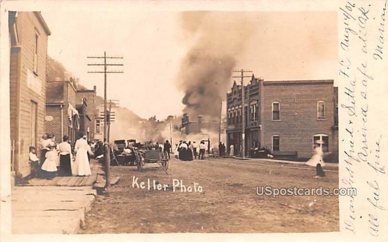 Street Scene - Fountain City, Wisconsin