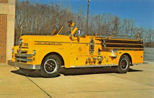 SYRACUSE NY~FIRE TRUCK-HEAVY DUTY 1977 INTERNATIONAL-SALISBURY RESCUE POSTCARD