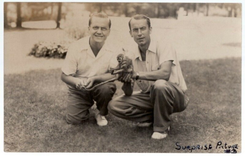 102617 RPPC POSTCARD TWO MEN WITH LITTLE MONKEY SURPRISE PICTURE 3 1945