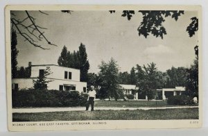 Effingham Illinois Midway Court Young Boy at 630 East Fayette Postcard T10