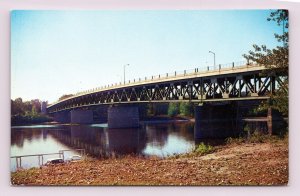 Coolidge Bridge Northampton Massachusetts  MA UNP Chrome Postcard F18