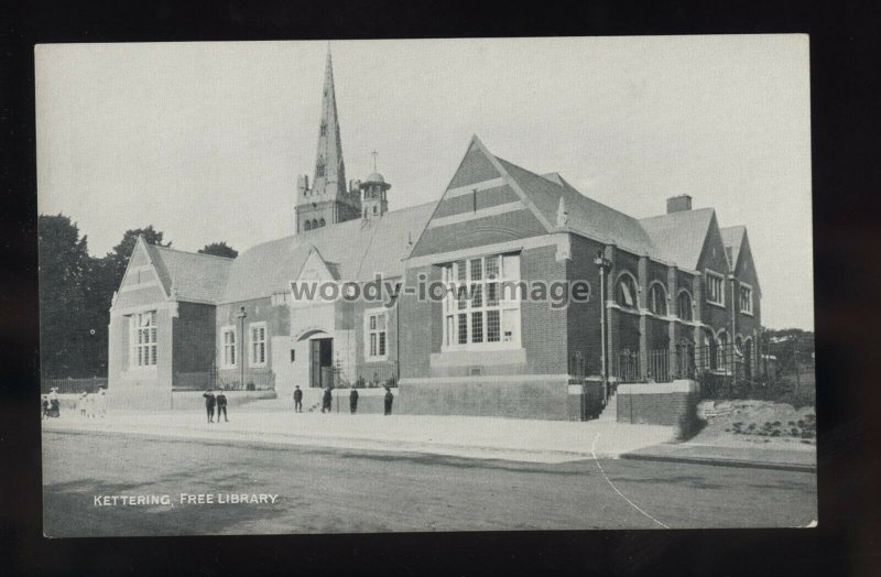 TQ3300 - Northants - Early view of the Free Library in Kettering - postcard 