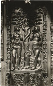 CPA auch la cathedrale - some carved wooden statues (1169517)
							
							