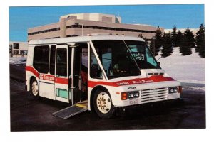 Transpo Access-a-Bus, General Hospital, Toronto, Ontario