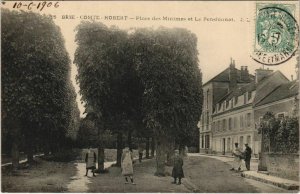CPA BRIE-COMTE-ROBERT Place des Minimes et le Pensionnat (979980)