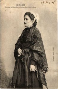 CPA Bretagne - Costume de Fete (103836)