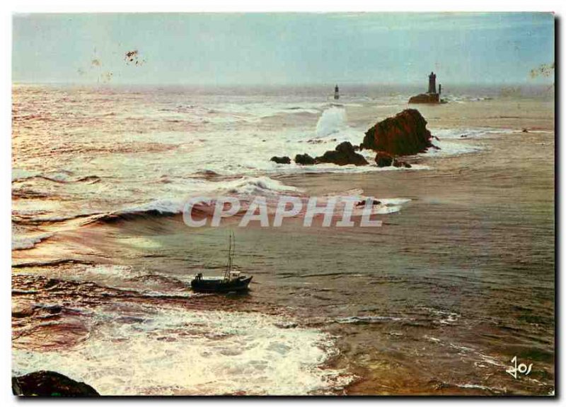 Modern Postcard The Pointe du Raz Fishing bars in common