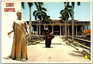 Postcard - State Capitol - Honolulu, Hawaii