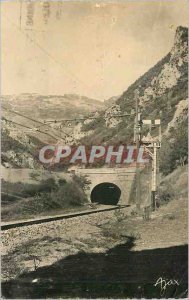 Postcard Modern Vievola (Alpes Maritimes) The Tunnel