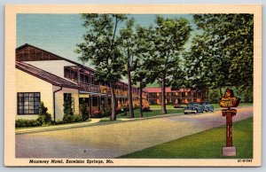 Excelsior Springs Missouri~Monterey Motel Entrance View~Vintage Linen Postcard