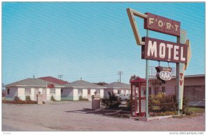 Fort Motel, Replica of old ´Fort Macleod´, Alberta, Canada, 40-60s