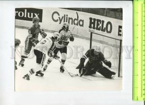 434618 Moscow Palace Sports Lenin Ice Hockey teams Finland Canada Wayne Babich