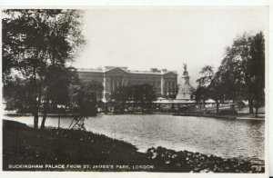 London Postcard - Buckingham Palace from St James's Park - Real Photo Ref TZ6892