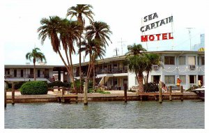 Postcard MOTEL SCENE Clearwater Florida FL AT3383