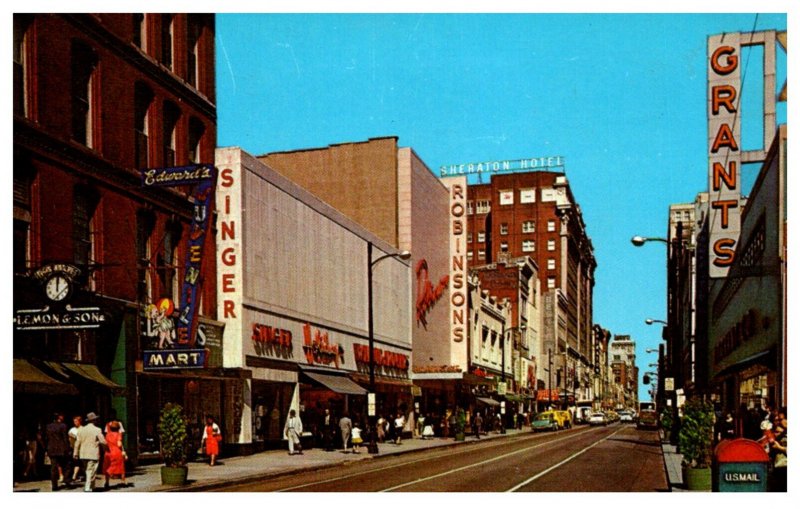 Kentucky  Louisville Fourth Street looking North