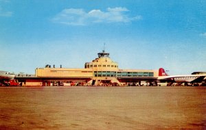 IL - Chicago. Chicago Midway Airport, 1951