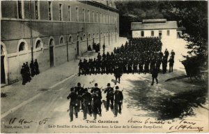 CPA Militaire Toul - Le 6e Bataillon d'Artillerie défilant dans (90326)