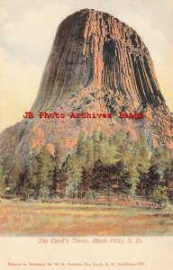 SD, Black Hills, South Dakota, Devil's Tower, WB Perkins Pub