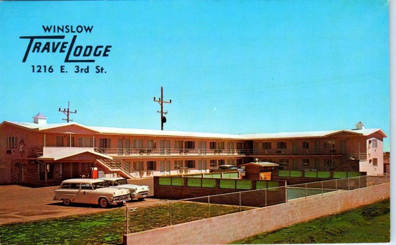 WINSLOW, AZ Arizona  Route 66  TRAVELODGE  ca 1950s Cars Roadside   Postcard