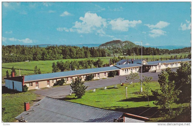 Le Motel, Auberge Le Martinet, Ste. Anee de la Pocatiere, Quebec, Canada, P...