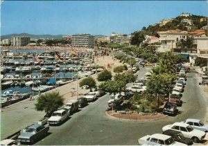 CPM LE LAVANDOU Panorama sur le Port et la Plage (1112115)