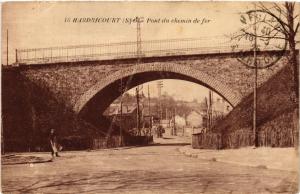 CPA HARDRICOURT - Pont du chemin de fer (453076)