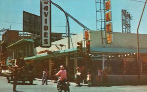 Vintage Postcard 1910's View of Nuevo Laredo Tamps Mexico Street Scene MX