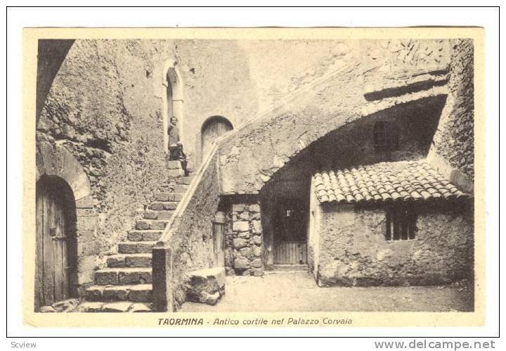 Antico Cortile Nel Palazzo Corvaia, Taormina (Messina), Sicily, Italy, 1910-1...