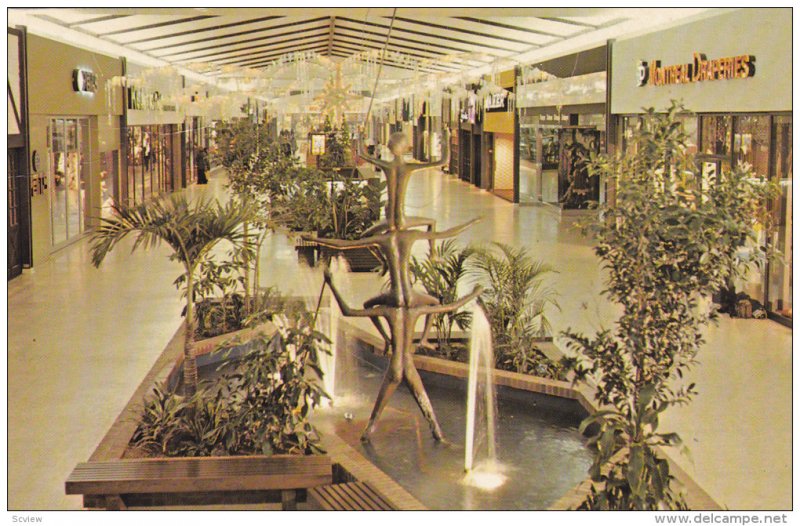 Shopping Center, Trois-Rivieres, Quebec, Canada, PU-1974