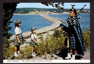 NS Piper Bagpipes Canso Causeway Cape Breton Nova Scotia Canada Carte Postale