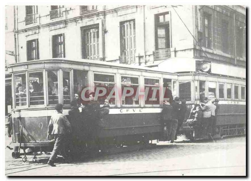 Postcard Modern Line Hotel de Ville - Michon Motor H and D trailer leaving th...