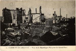 CPA CLERMONT-en-ARGONNE - Place de la République (Vue prise du Grand. (432384)