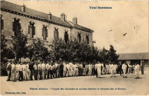 CPA Militaire Toul - Hopital militaire - L'appel des (90358)