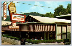 Gatlinburg Tennessee~Hobie's Little Brown Jug Restaurant~Vintage Postcard