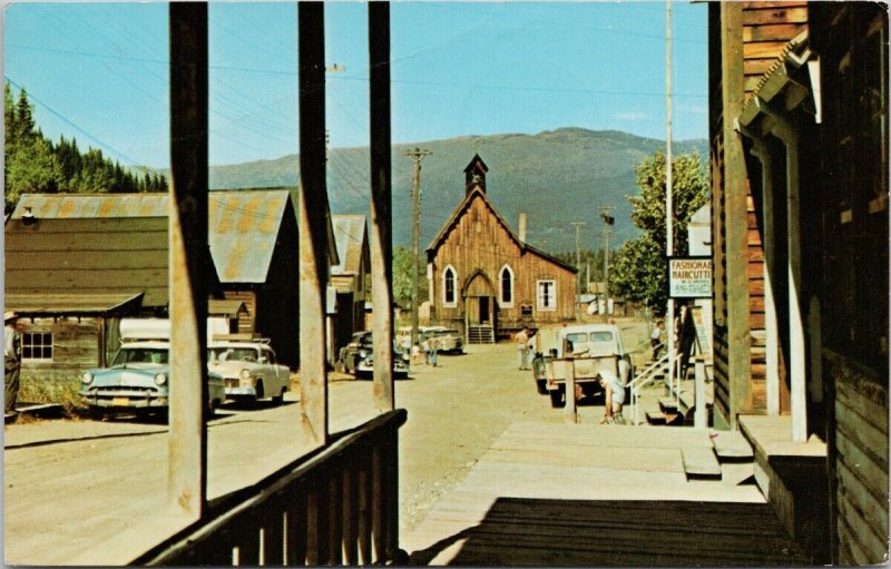 Yahk BC The Bighorn Store near Eastport ID Totems Vintage Postcard H25