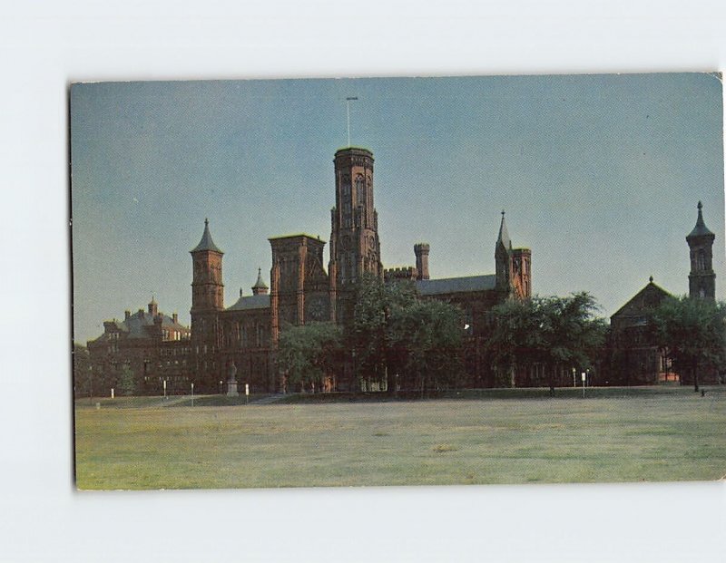 Postcard The Smithsonian Institution Building, Washington, District of Columbia