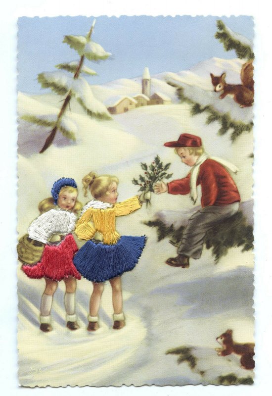 Embroderied Two Girls & A Guy Vintage Standard View Postcard Made In Spain 