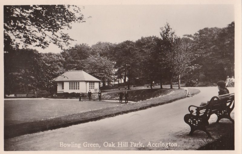 VINTAGE  BOWLING GREEN OAK HILL PARK ACCRINGTON ENGLAND POSTCARD