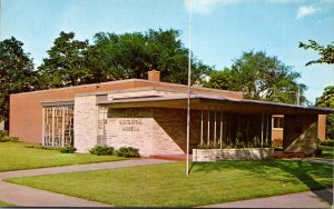 Iowa Waterloo Grout Historical Museum