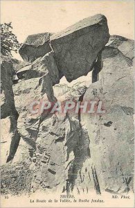 Old Postcard Thiers La Route de la Vallee split Roche