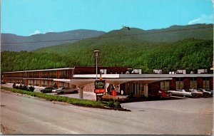 Vtg 1970s Caryville Tennessee TN Holiday Inn Hotel Old Cars Postcard